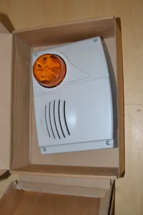 SE-651 RSI VIDEO TECHNOLOGIES Siren Strobe Light