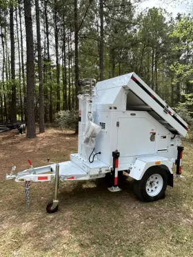 UST-900S UNIV Solar Mobile Trailer Tower