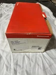 New In Box Honeywell Video Hd4chip-pk Pendant Mount. Fixed Price $19.99.