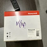 New In Box Honeywell Video Hd4chip-pk Pendant Mount. Fixed Price $12.00.